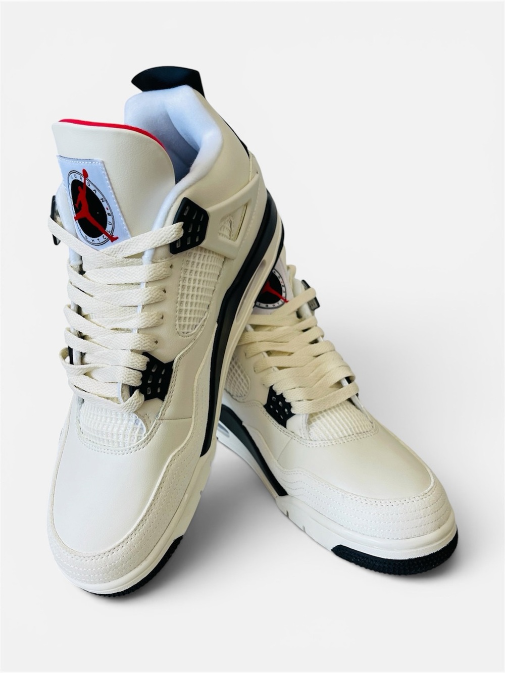 Air Jordan 4 Retro OG FC Off-White
Basketball Sneakers MED
TOP(SIZE 10.5) - Picture 2 of 6